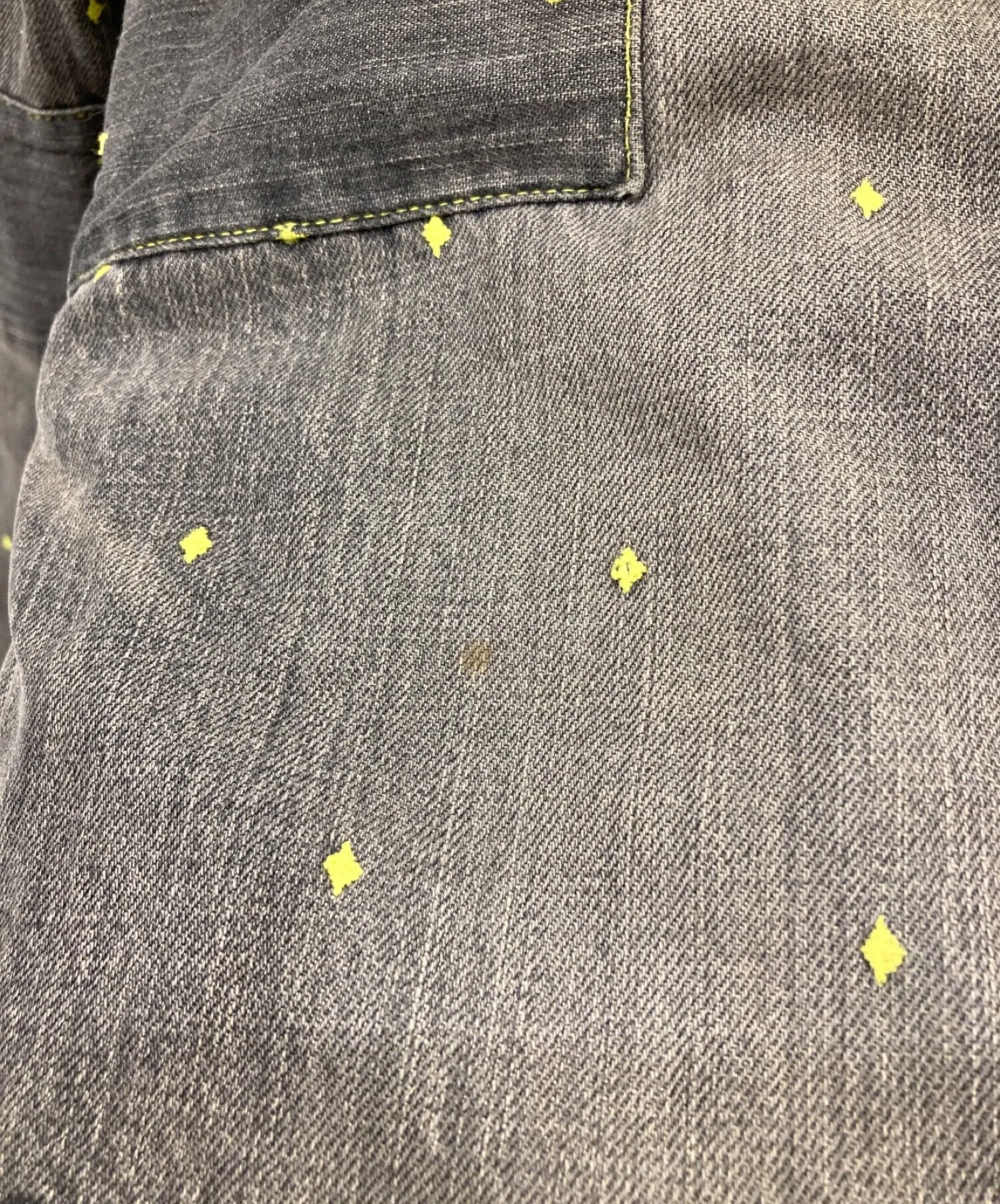 [Pre-owned] UNDERCOVERISM 02SS HAZE Period Diamond Pattern Embroidered Vintage Process Denim Pants J235