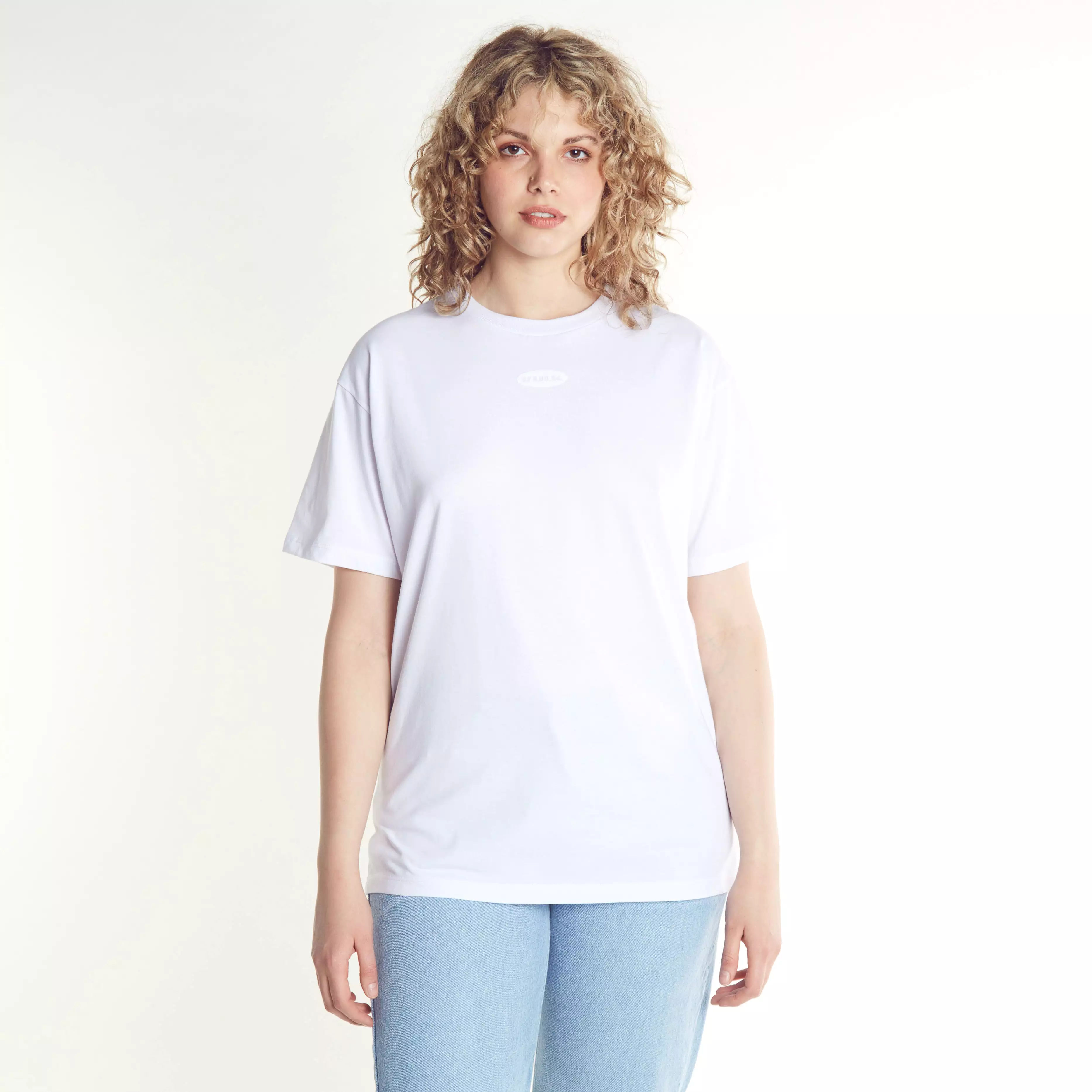 Remera Mc Vulk Oval Tee White